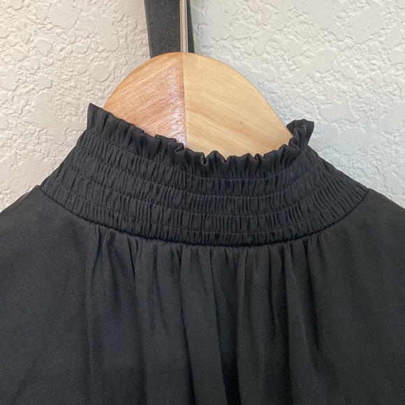 Express Top - Picture 2 of 6